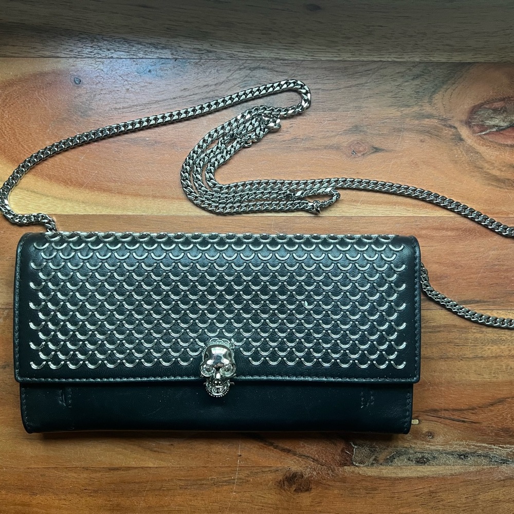 Alexander McQueen wallet on chain in calfskin